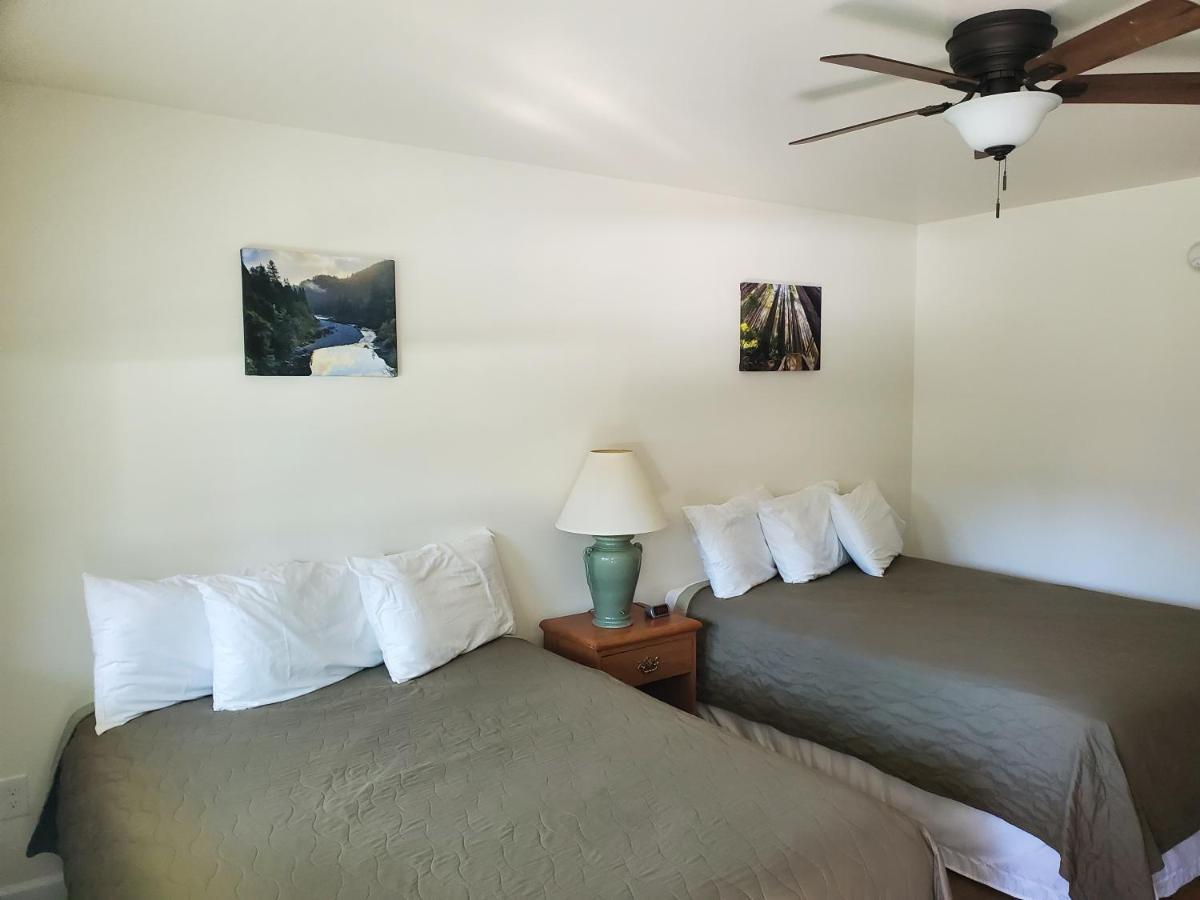 Hiouchi Motel Crescent City Esterno foto