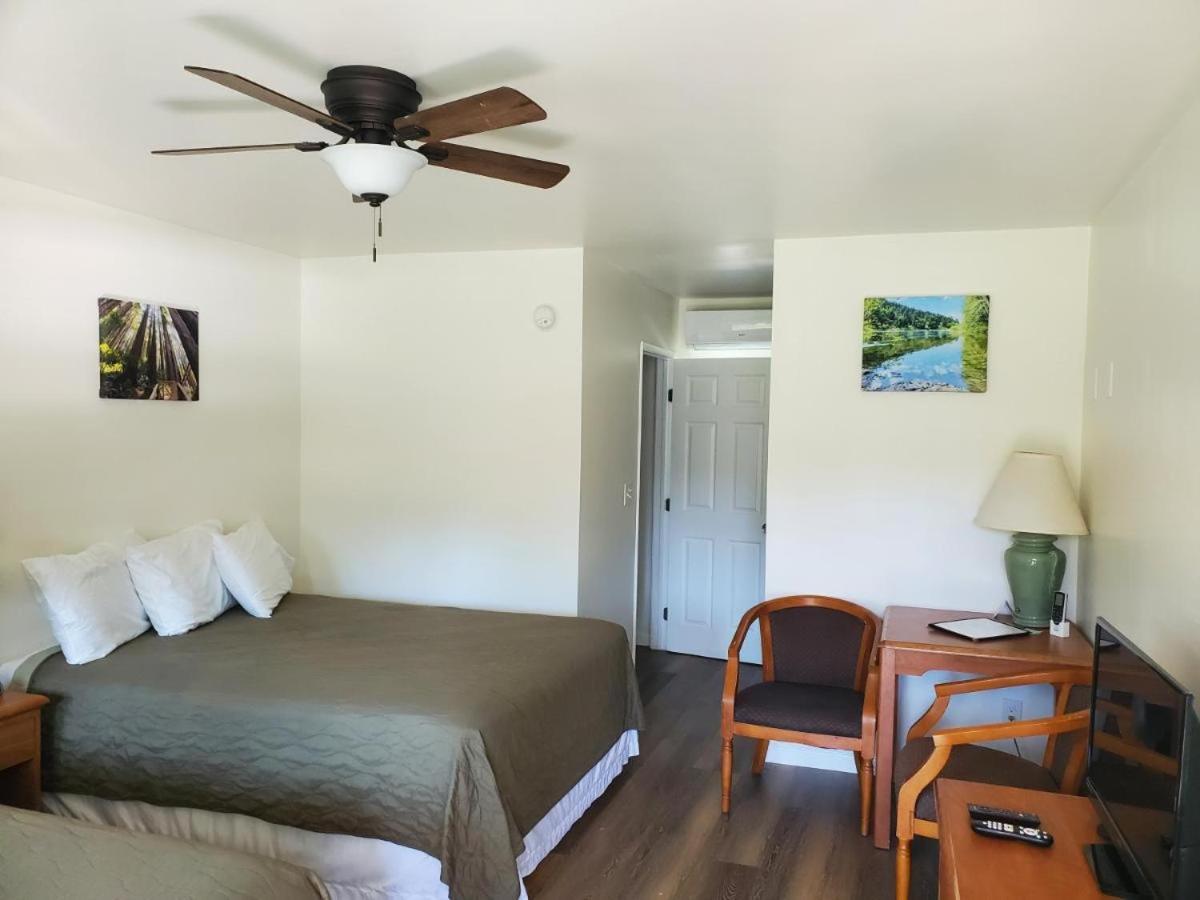 Hiouchi Motel Crescent City Esterno foto